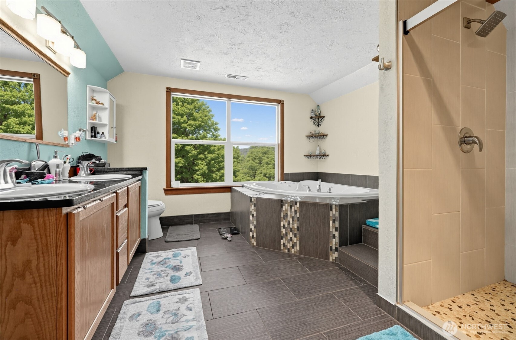 1533 Northcliff Road Property Photo 25