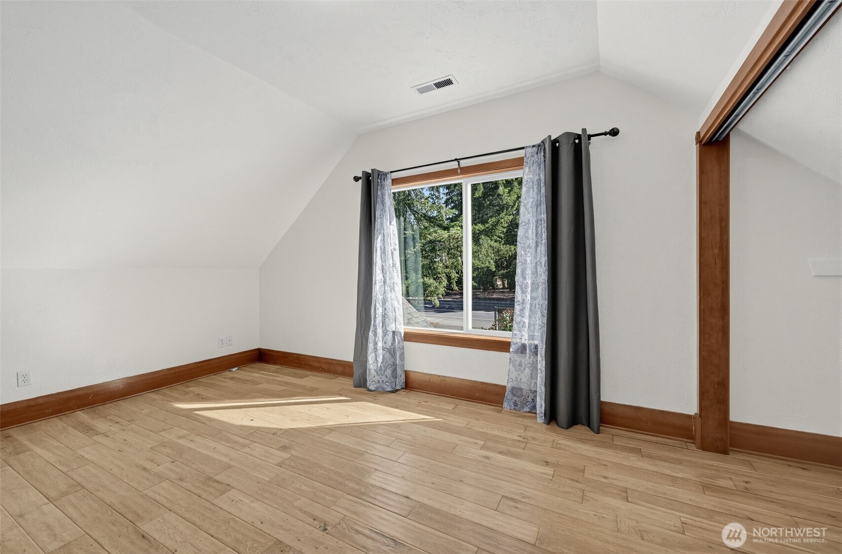 1533 Northcliff Road Property Photo 27