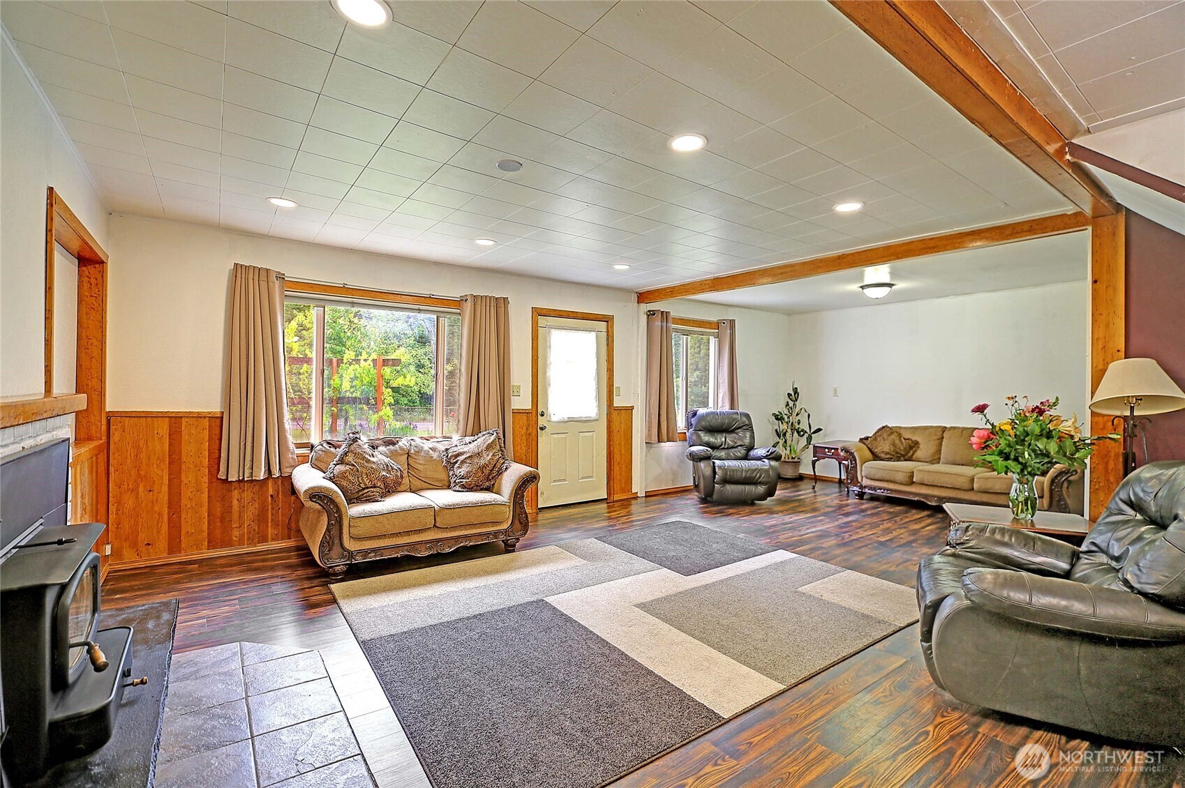 39729 State Route 530 Property Photo 10
