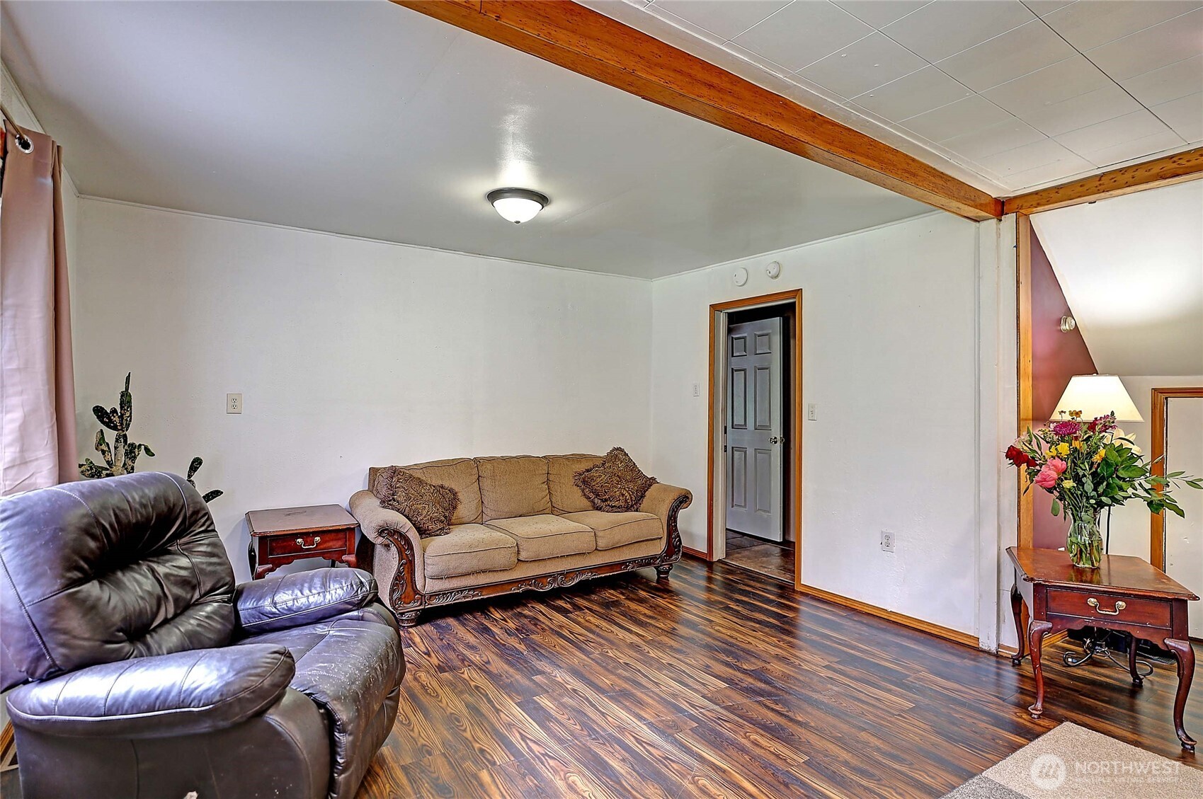 39729 State Route 530 Property Photo 11