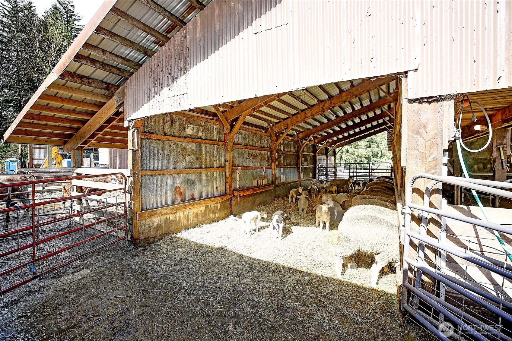 39729 State Route 530 Property Photo 23