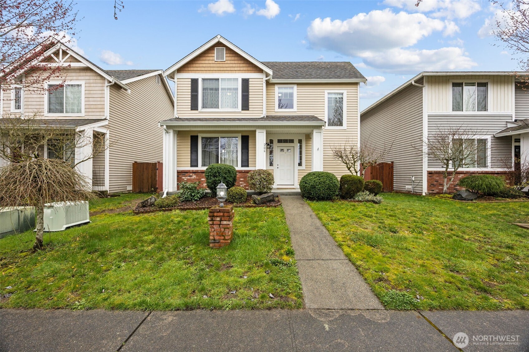 206 Lane Boulevard Property Photo 1