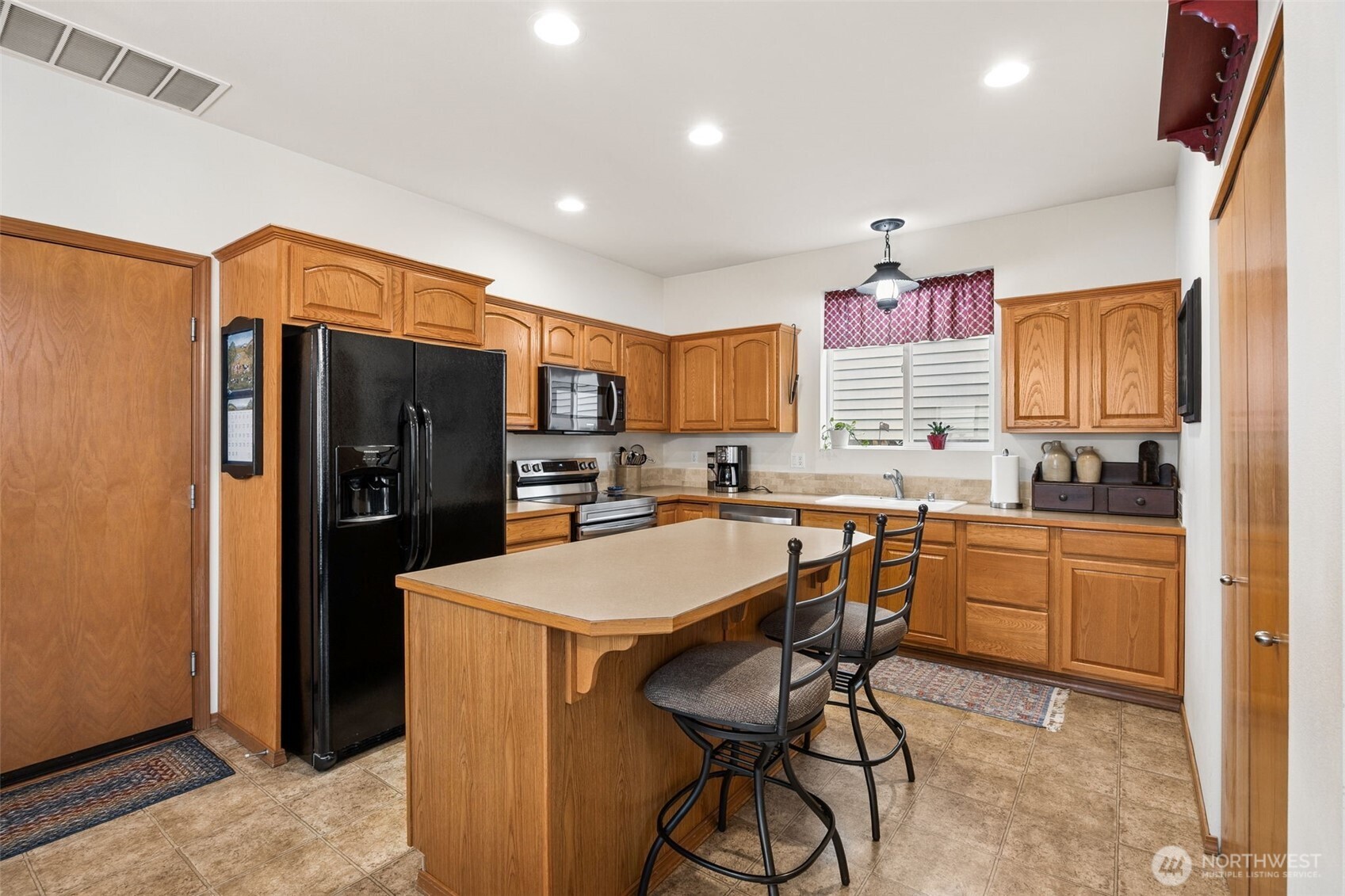 206 Lane Boulevard Property Photo 7