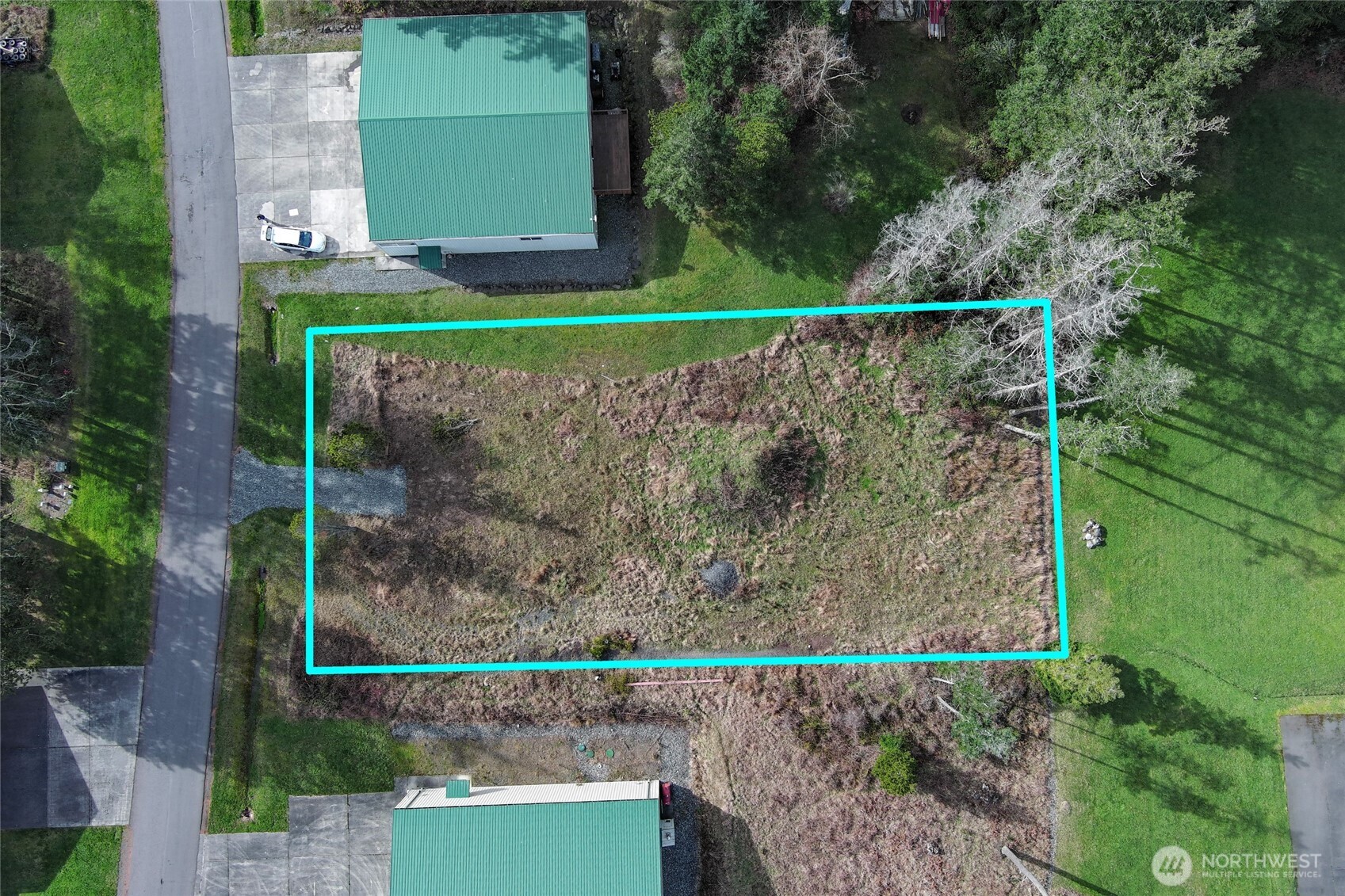 121 Cessna Avenue Property Photo 3