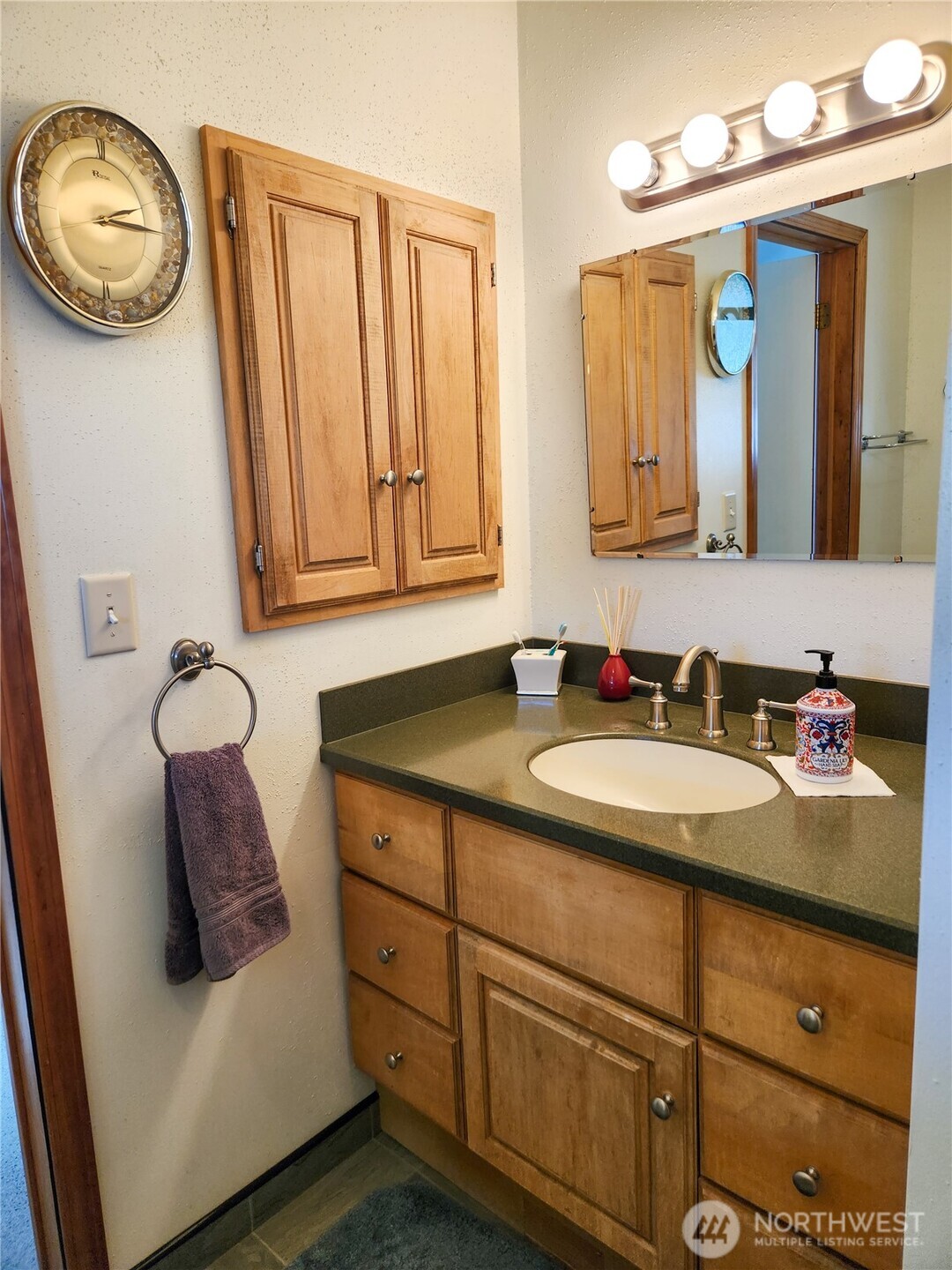 316 E Alder Avenue Property Photo 10