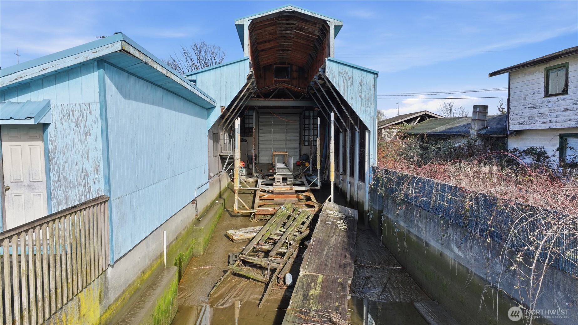 3830 Railway Avenue Property Photo 7