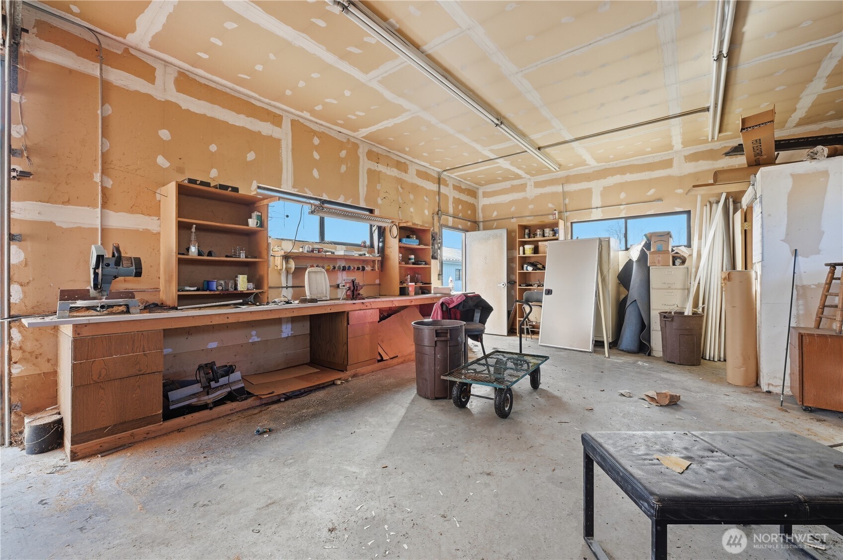 3830 Railway Avenue Property Photo 8