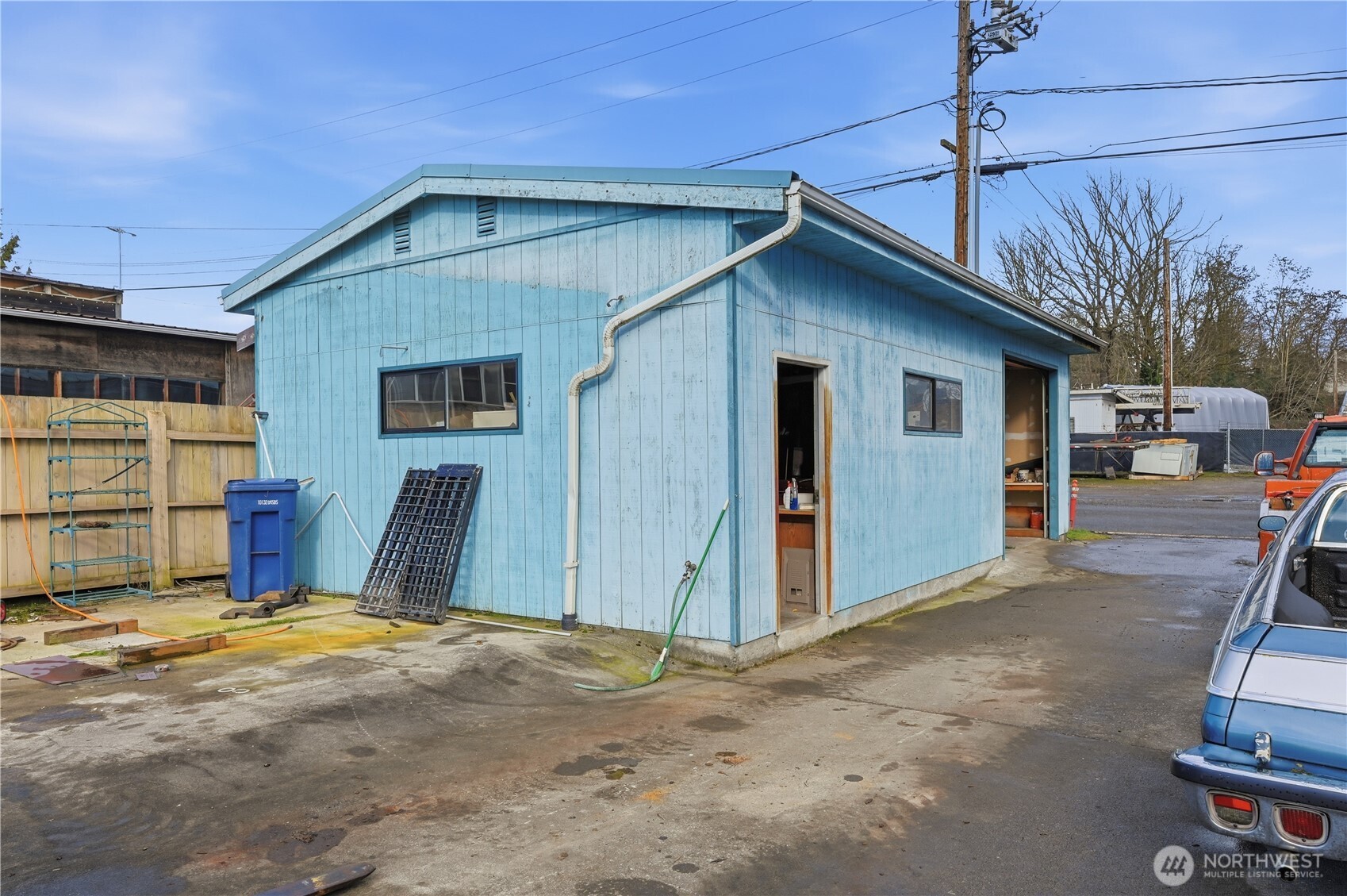 3830 Railway Avenue Property Photo 9