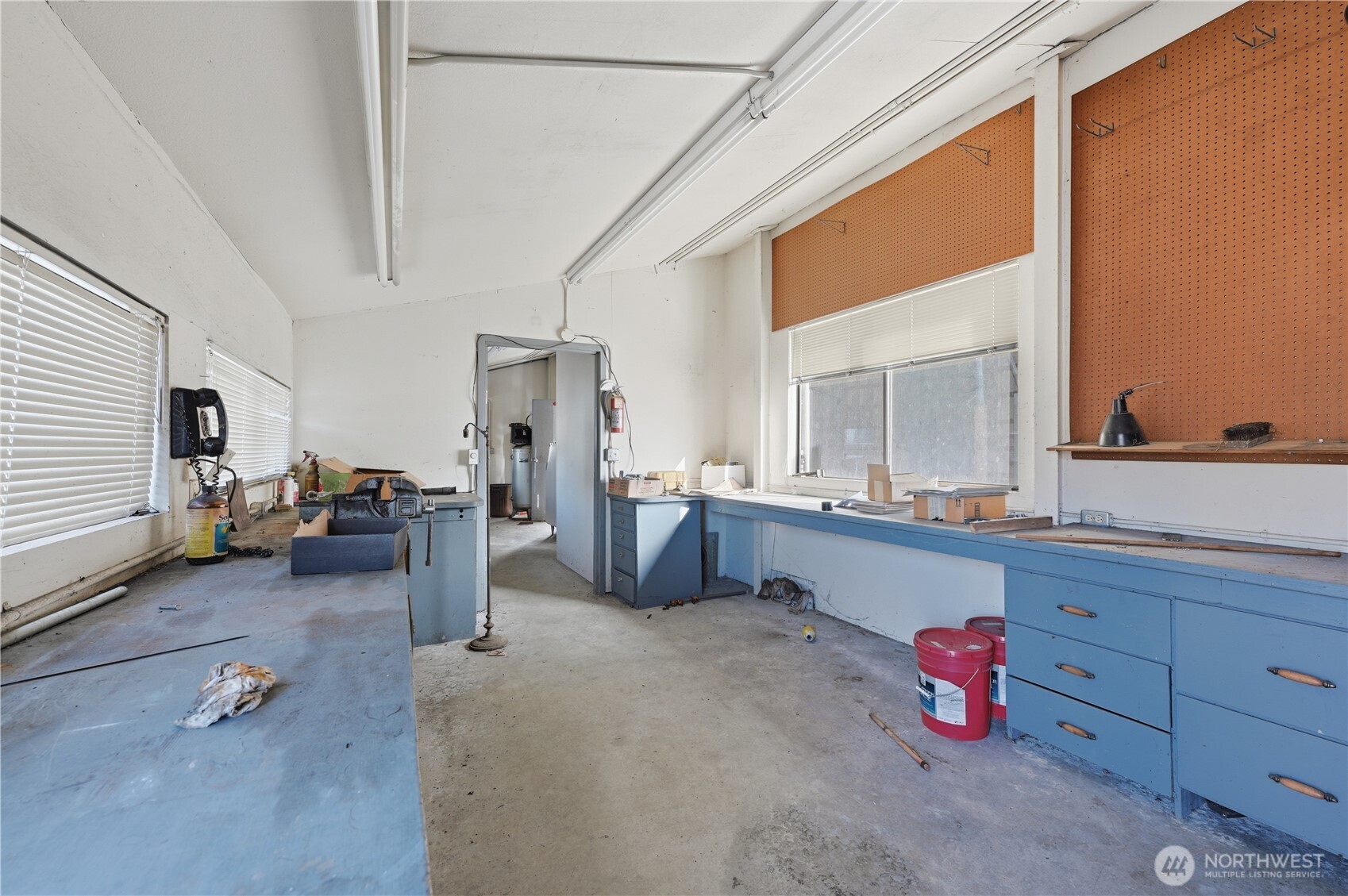 3830 Railway Avenue Property Photo 12