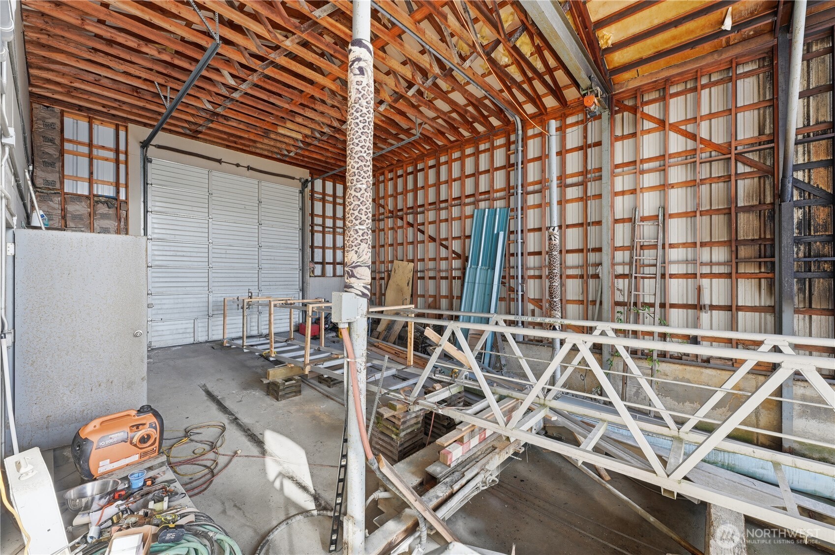 3830 Railway Avenue Property Photo 15