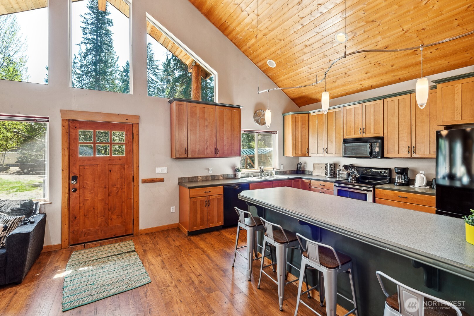 251 Kachess River Road Property Photo 4
