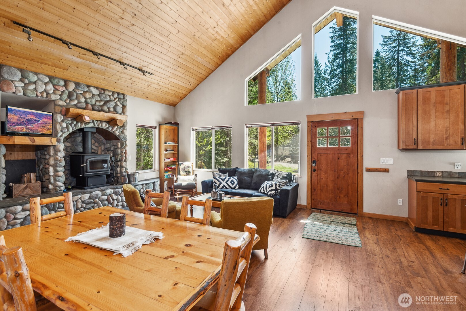 251 Kachess River Road Property Photo 5