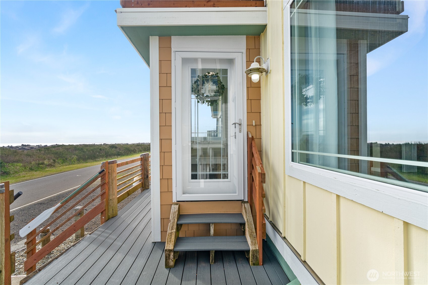 1459 E Ocean Shores Boulevard Property Photo 4