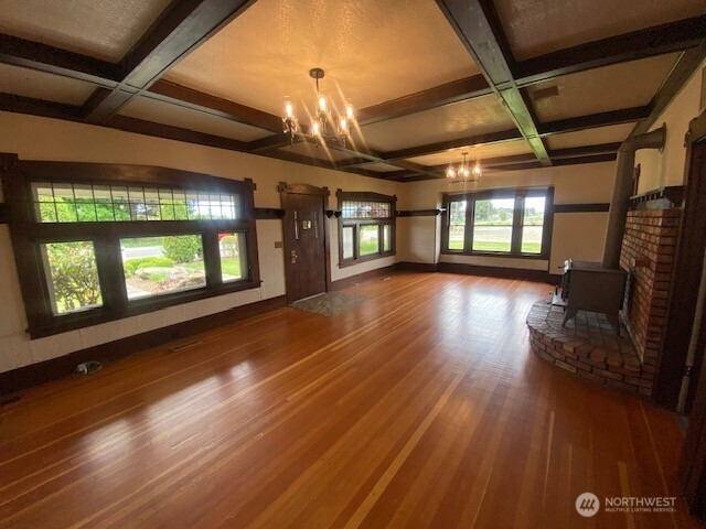790 E Badger Road Property Photo 23