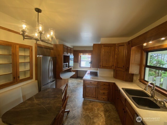 790 E Badger Road Property Photo 26