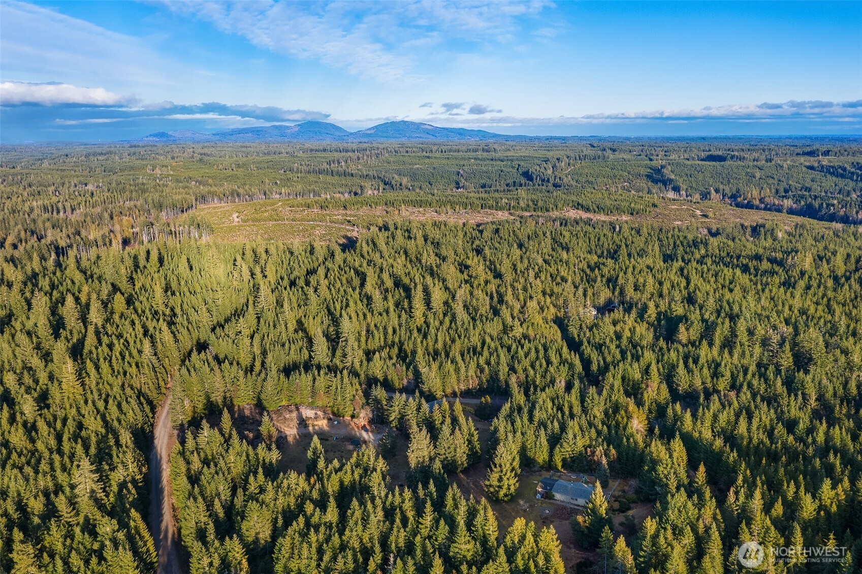 23611 W Ludvick Lake Drive Property Photo 10