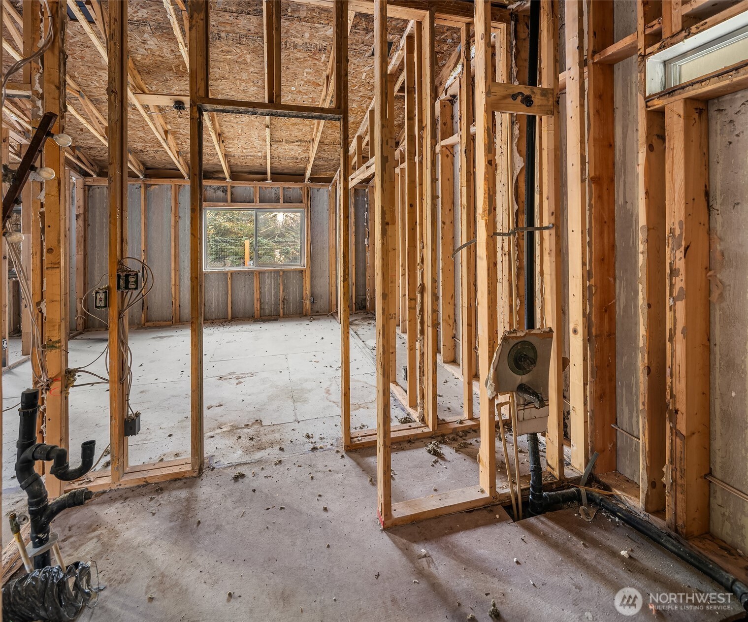 23611 W Ludvick Lake Drive Property Photo 34