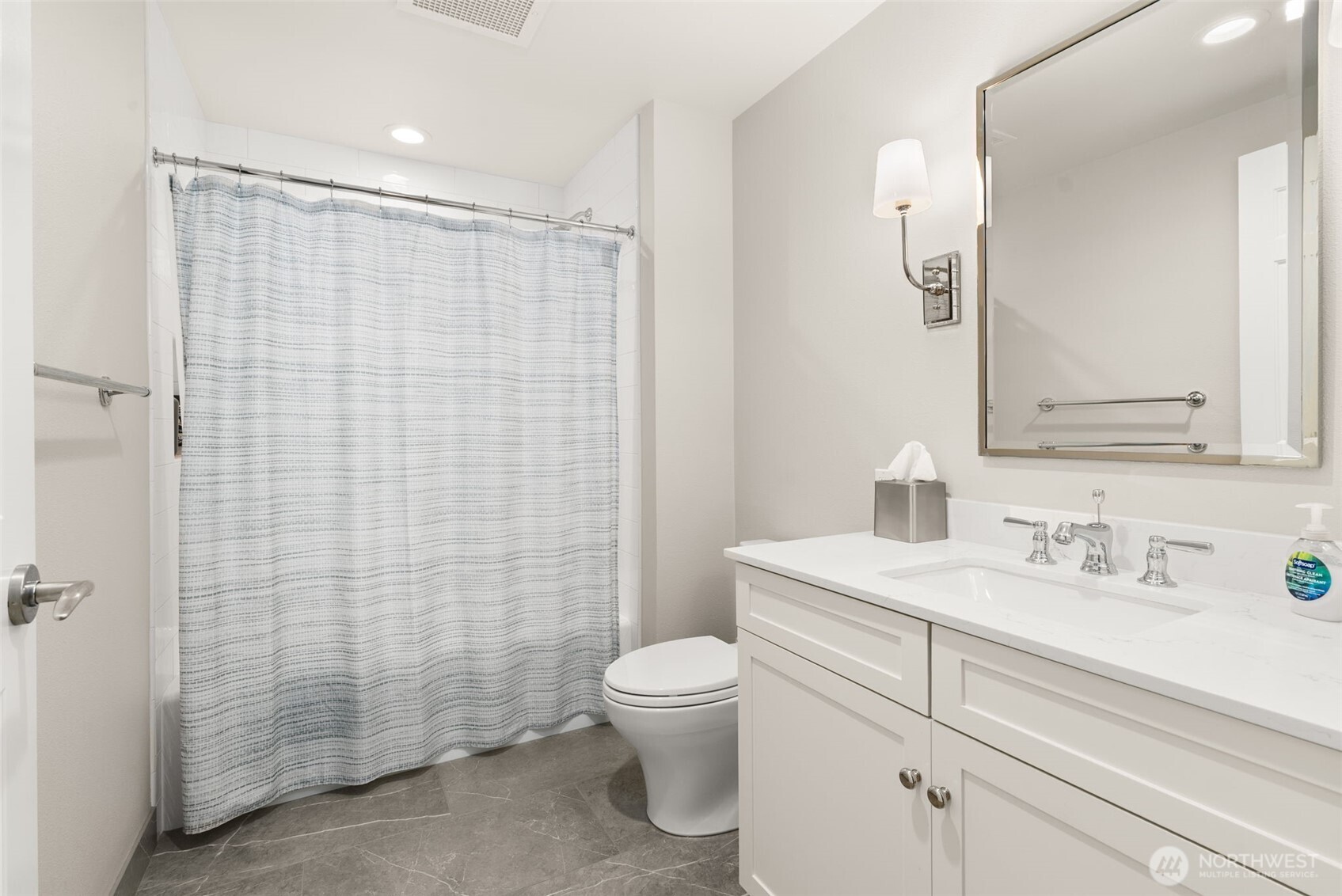 10047 Main Street 410 Property Photo 16