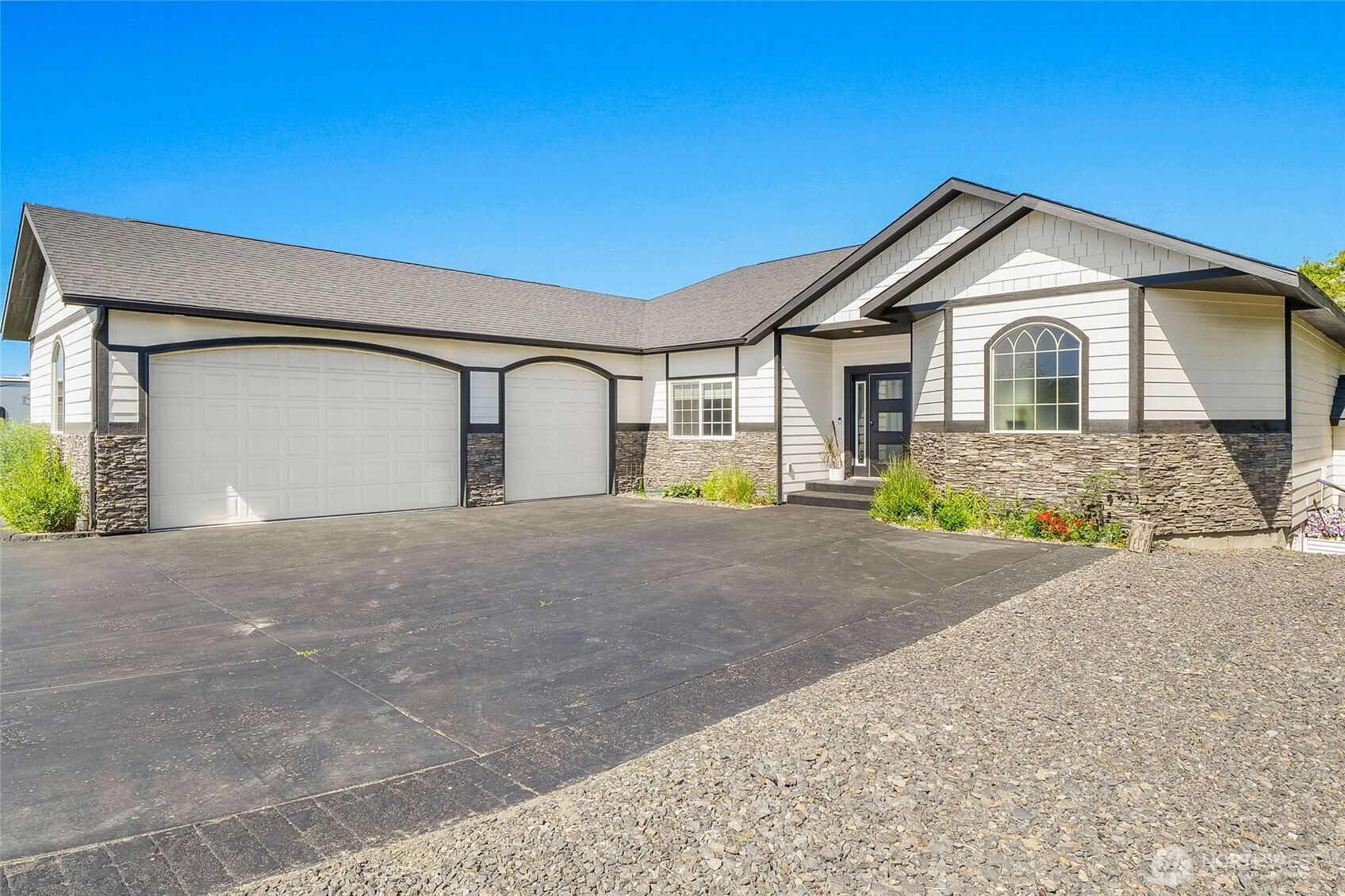 800 S Camas Place Property Photo 10