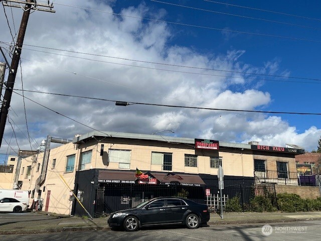 421 Rainier Avenue Property Photo 6