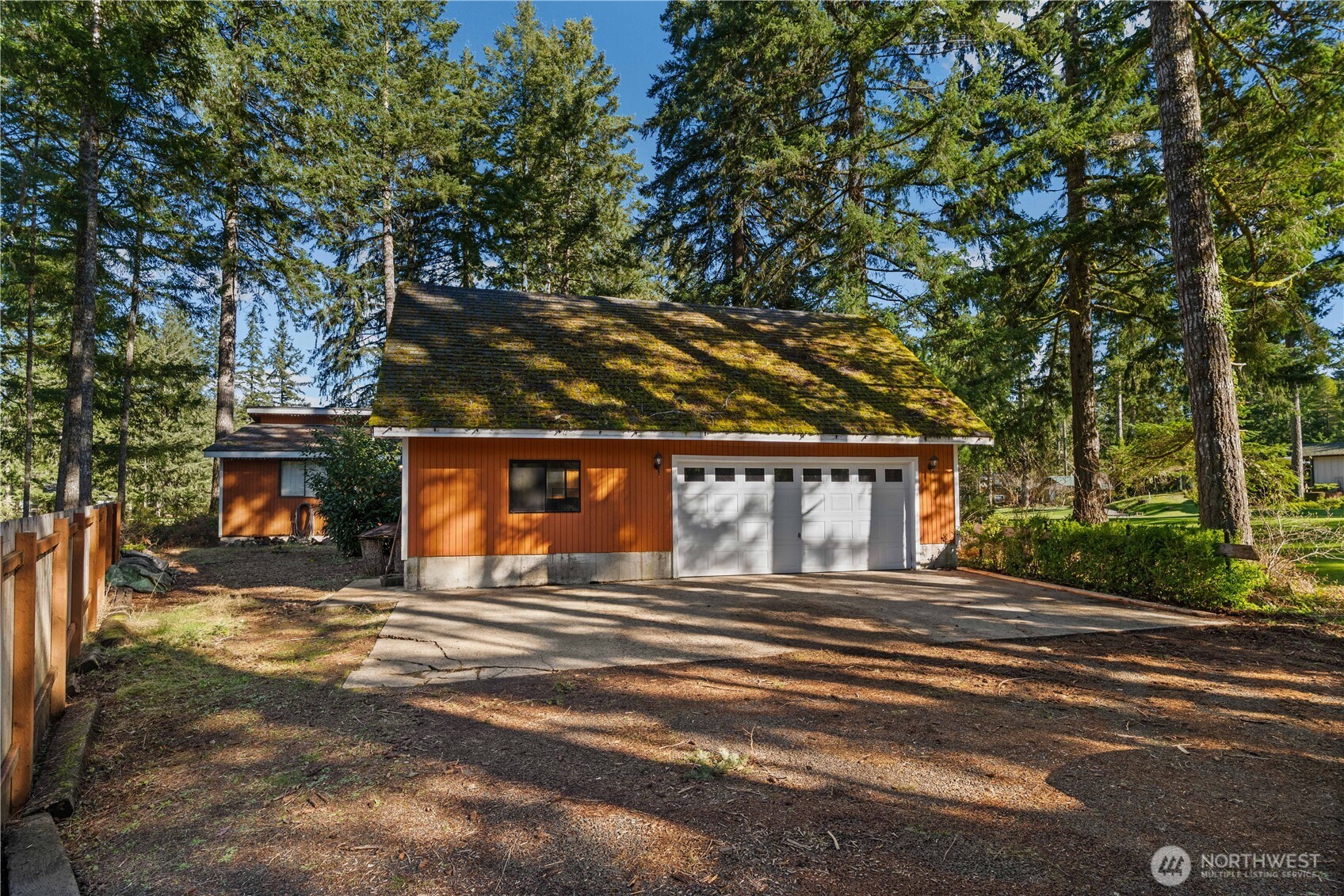 1031 E Manzanita Drive Property Photo 2