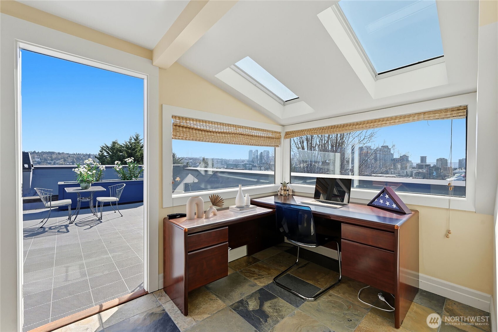 405 Prospect Street 300 Property Photo 33