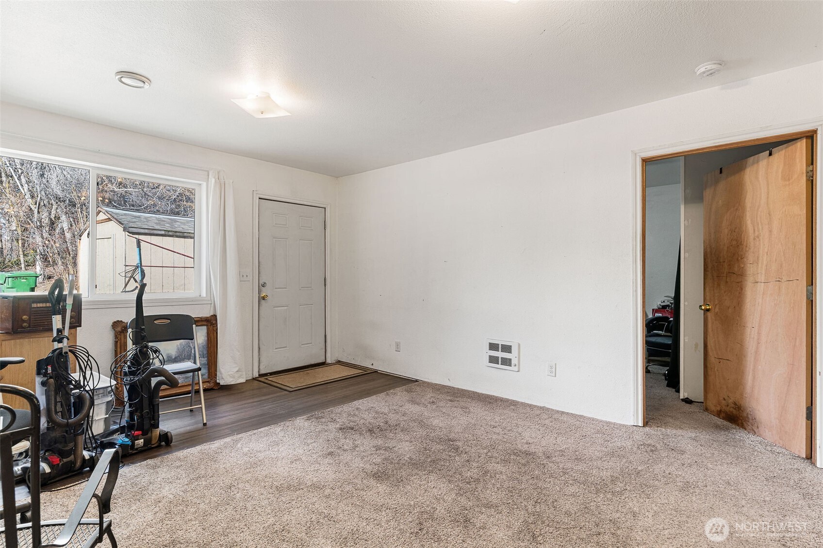 514 N Ash Street Property Photo 17