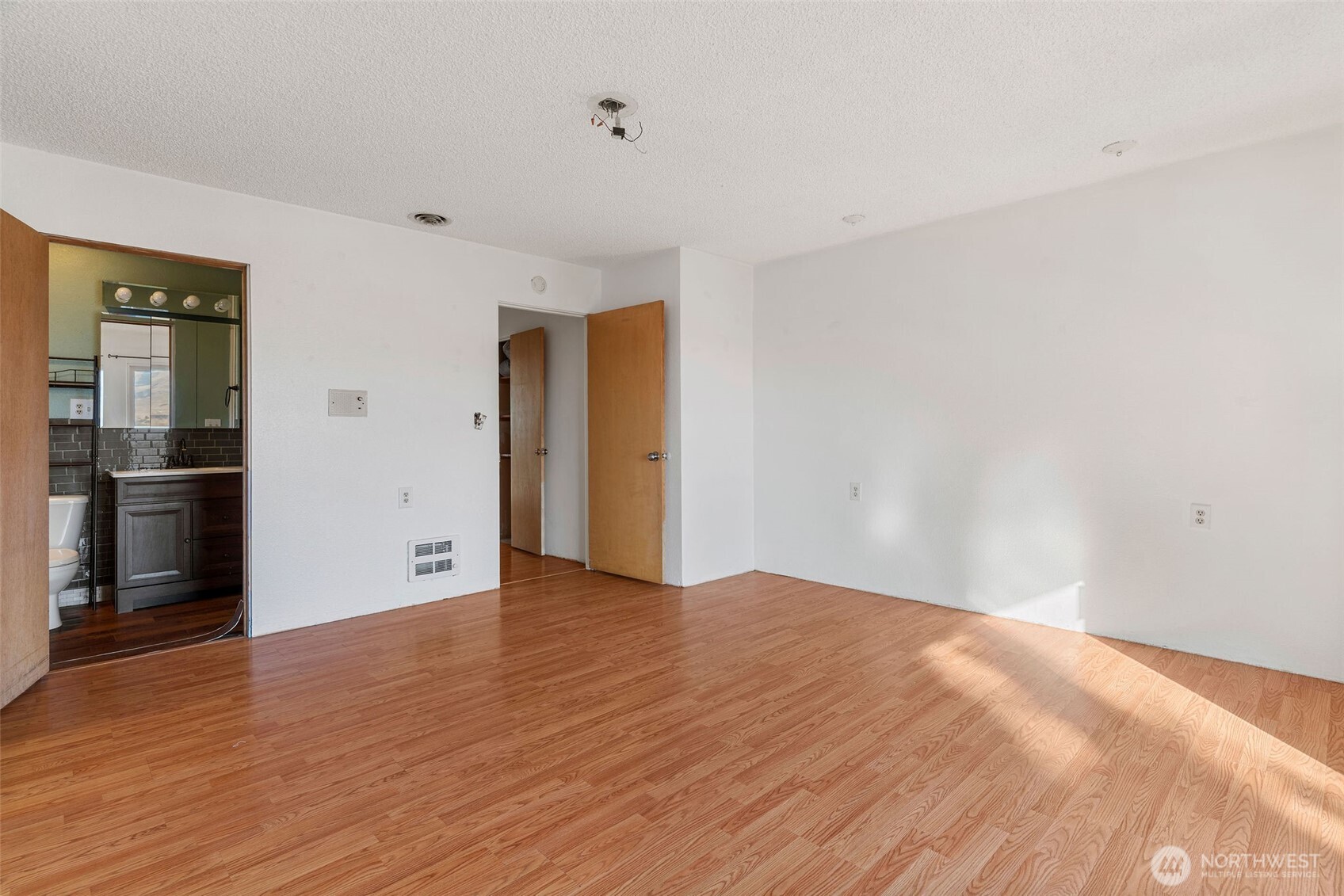 514 N Ash Street Property Photo 26