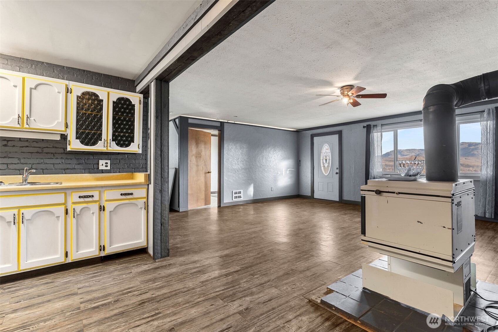 514 N Ash Street Property Photo 30