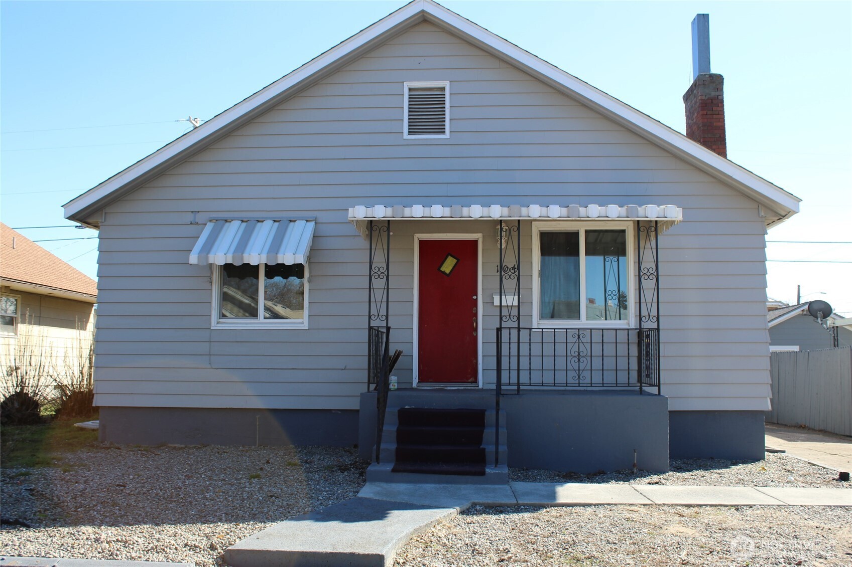 104 E 5th Avenue Property Photo 1