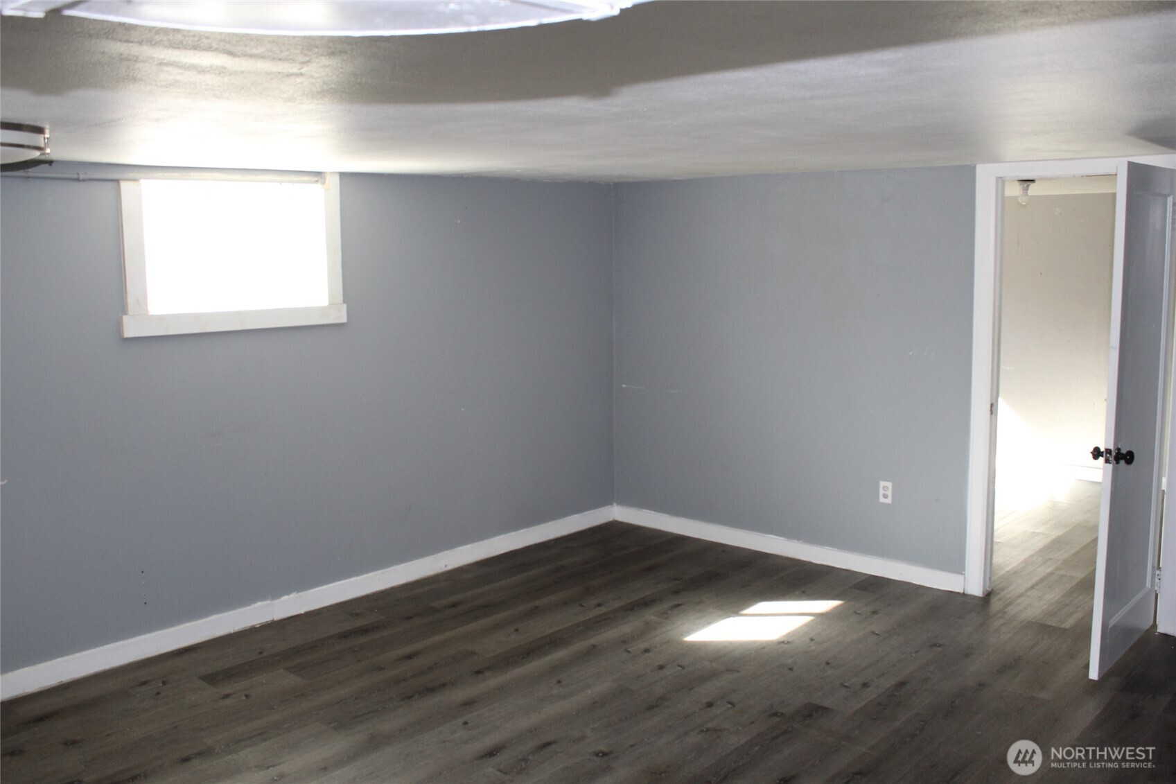104 E 5th Avenue Property Photo 12
