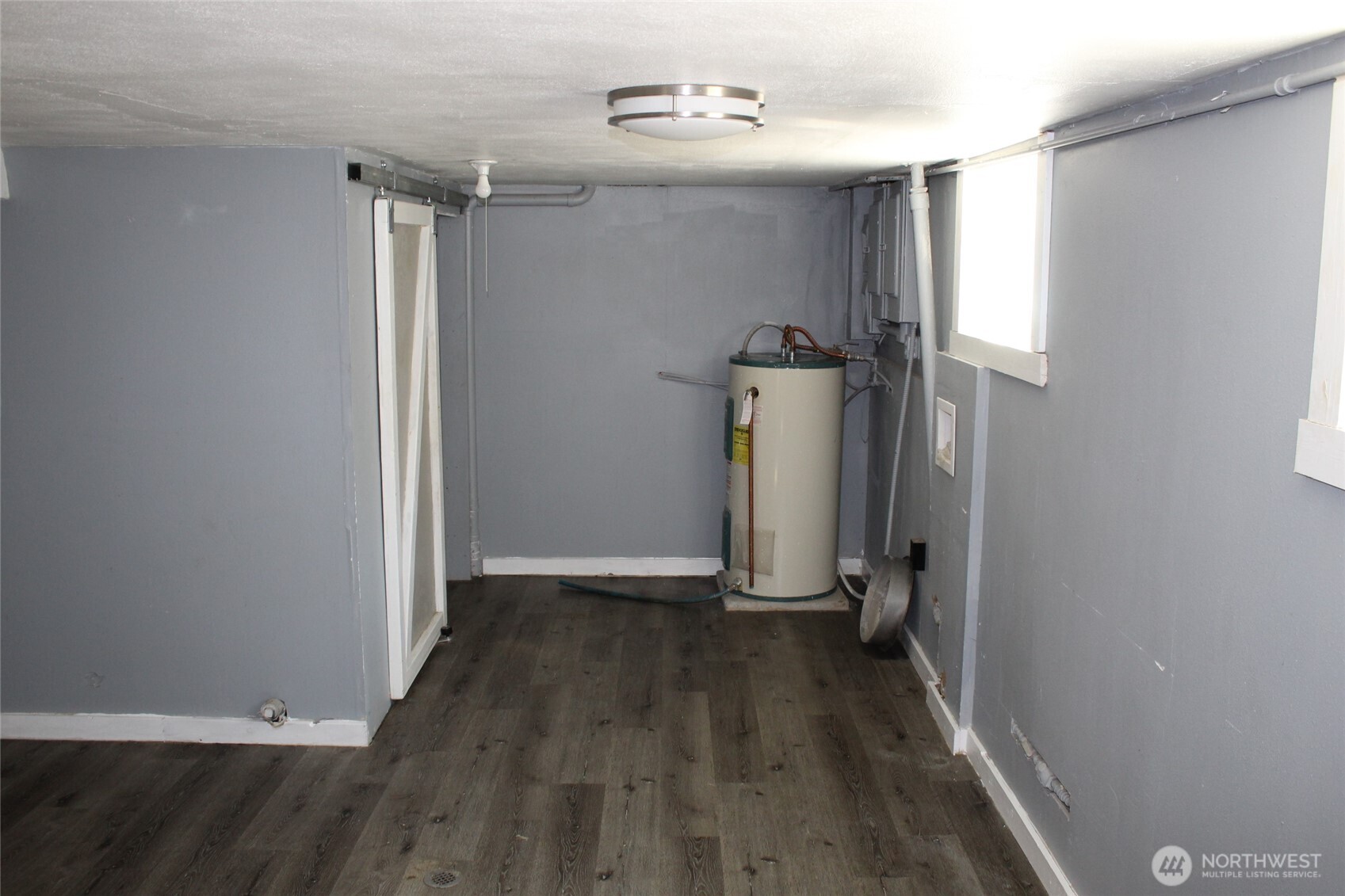 104 E 5th Avenue Property Photo 13