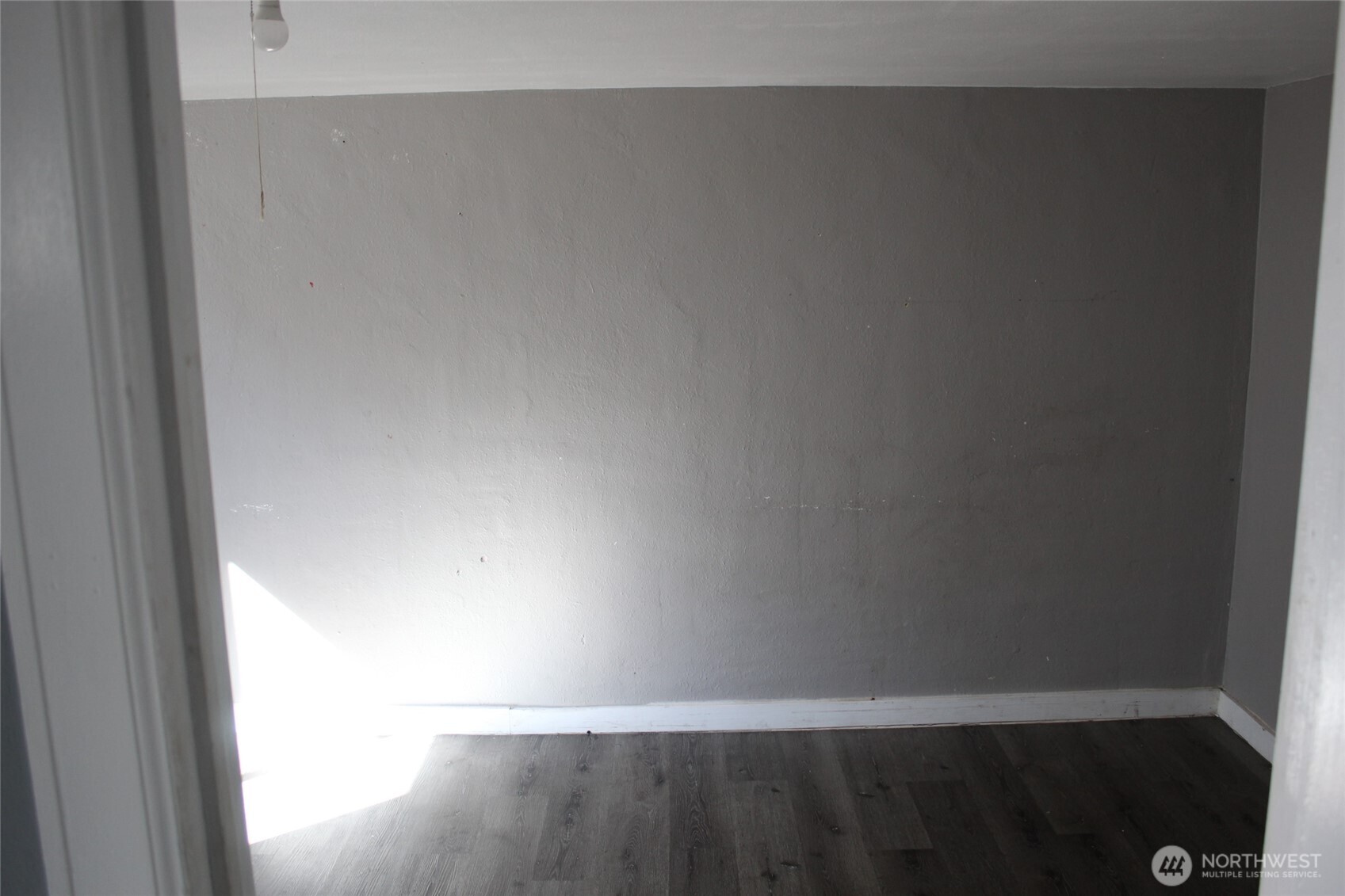 104 E 5th Avenue Property Photo 15