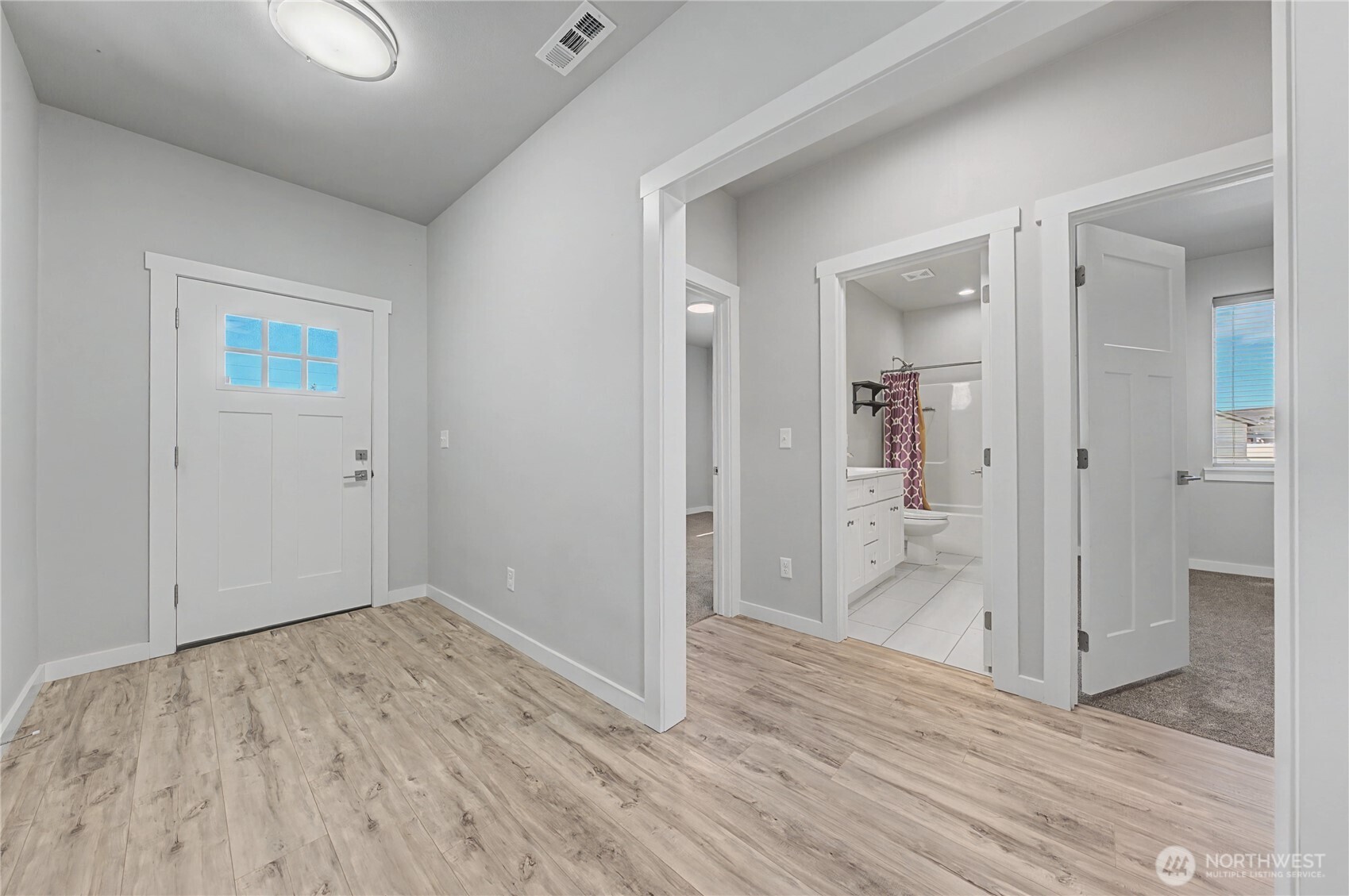 907 Ne 5th Avenue Property Photo 11