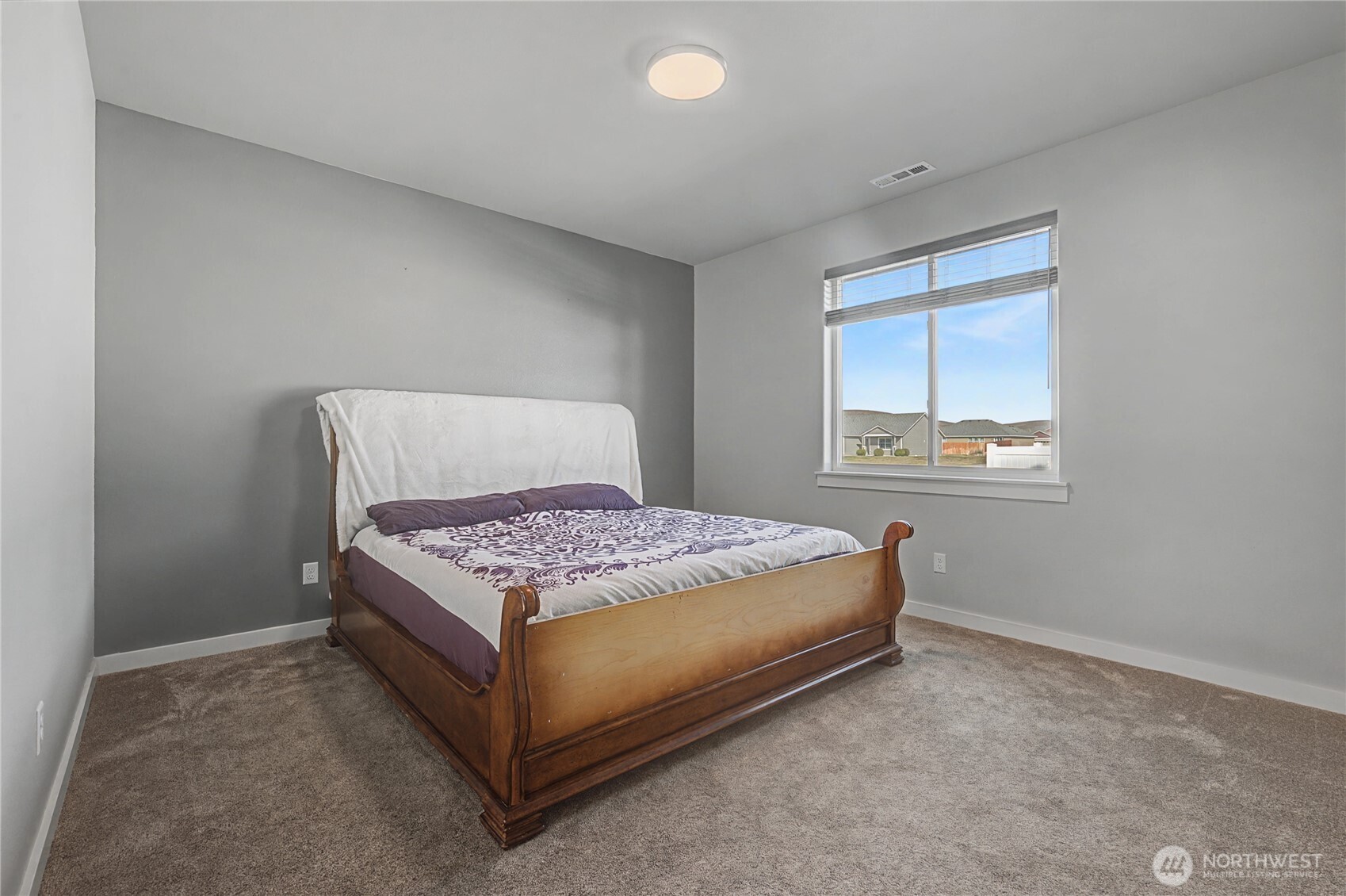 907 Ne 5th Avenue Property Photo 12