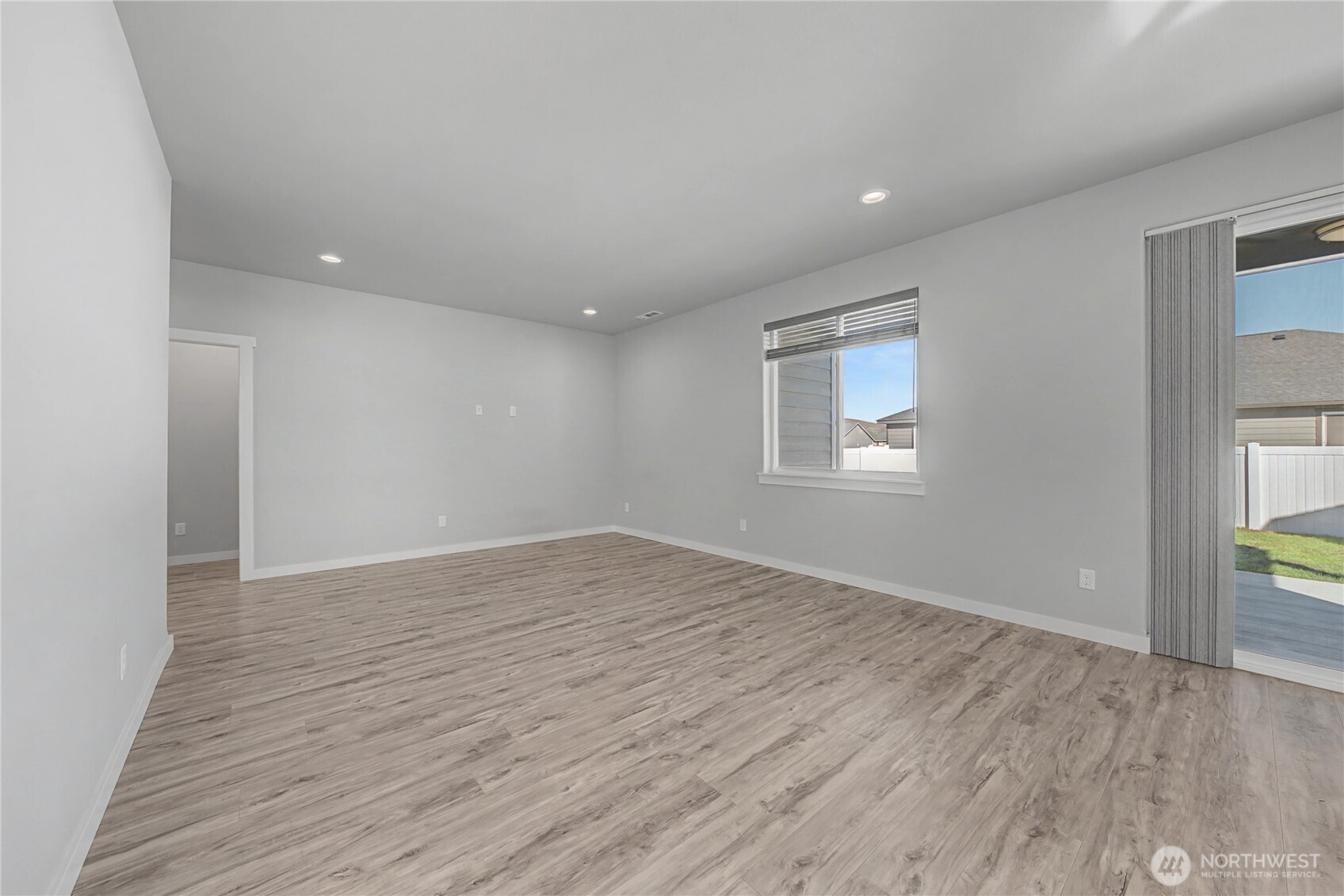 907 Ne 5th Avenue Property Photo 24