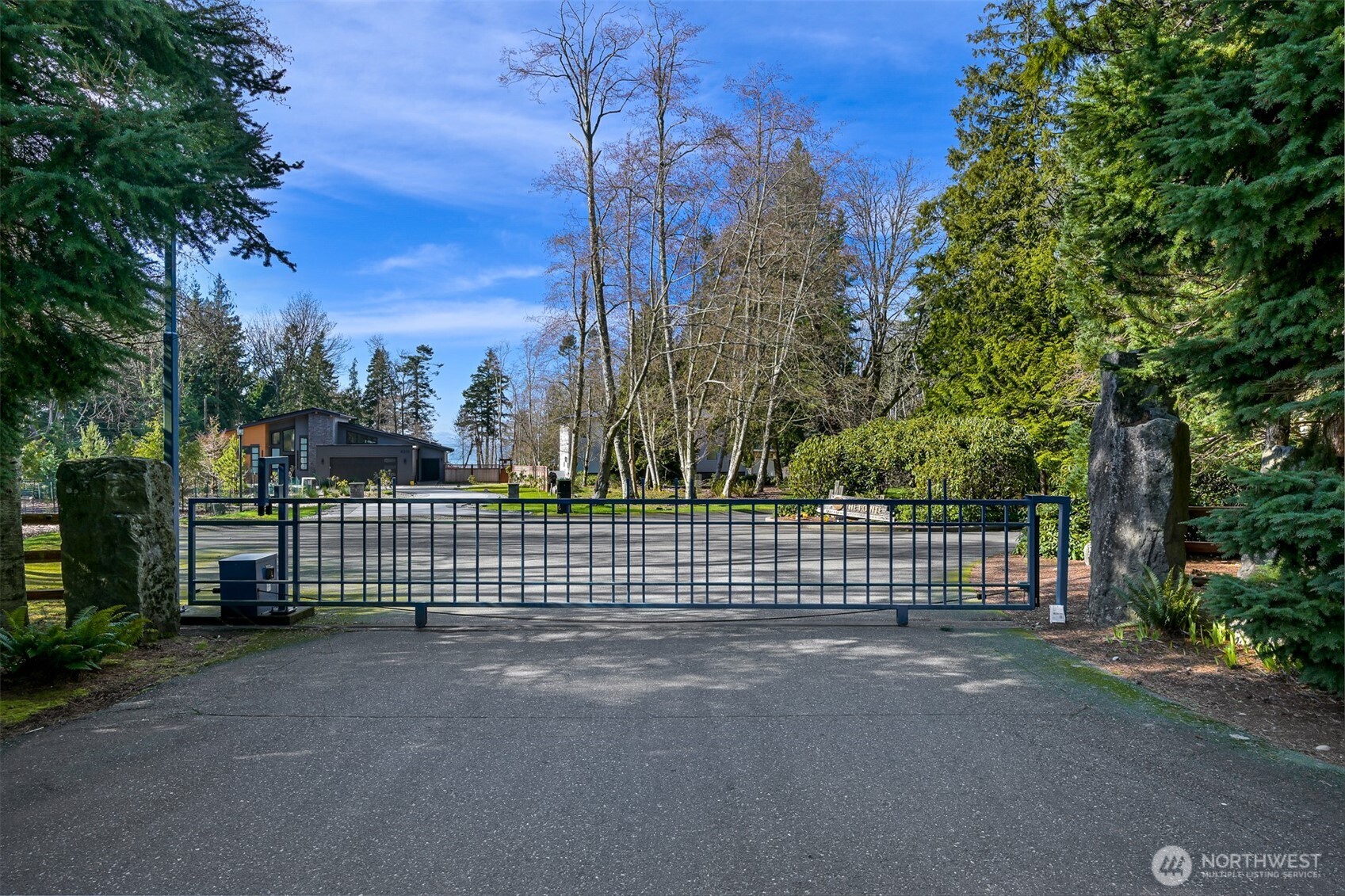 8385 Semiahmoo Drive Property Photo 10