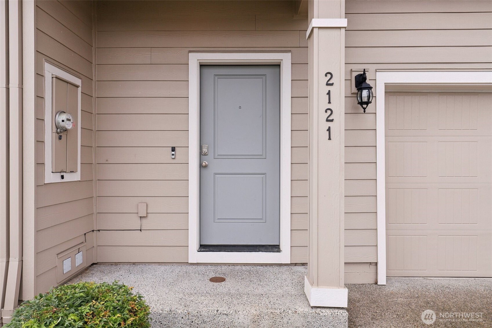 2121 Ne 118th Place Property Photo 3