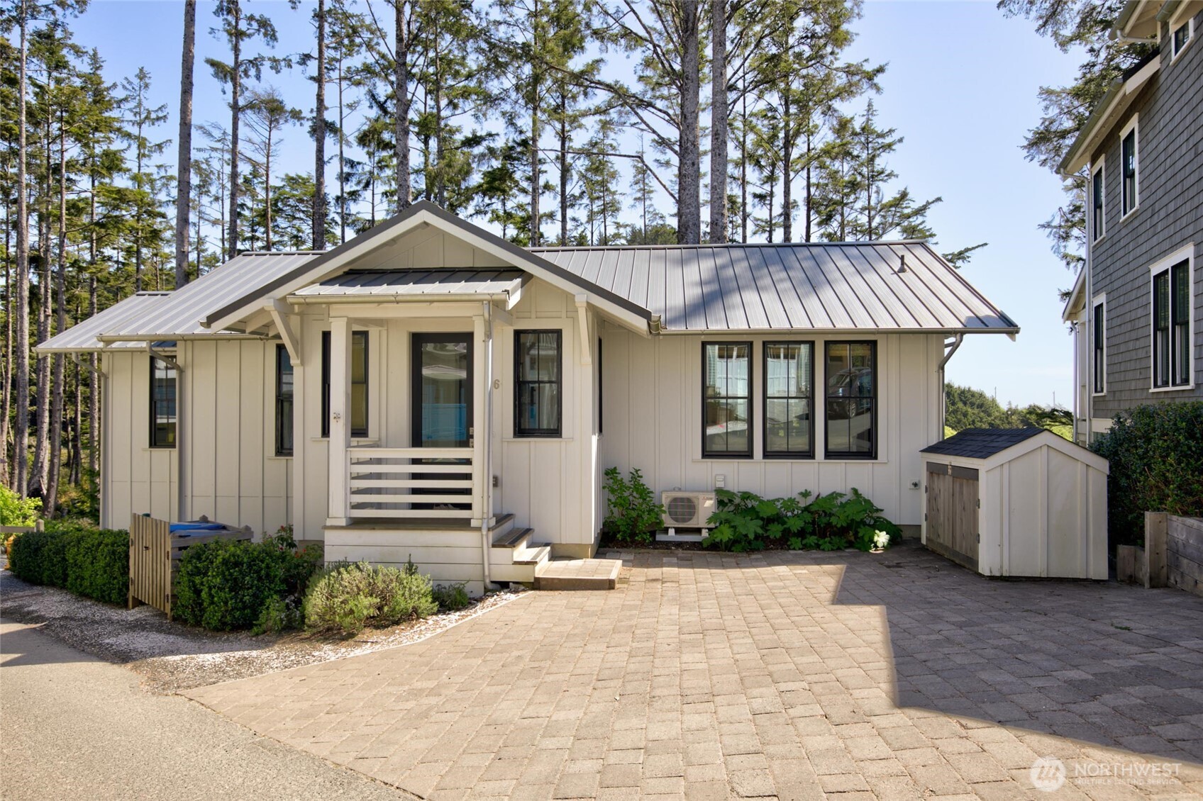 46 Seaside Lane Property Photo 2