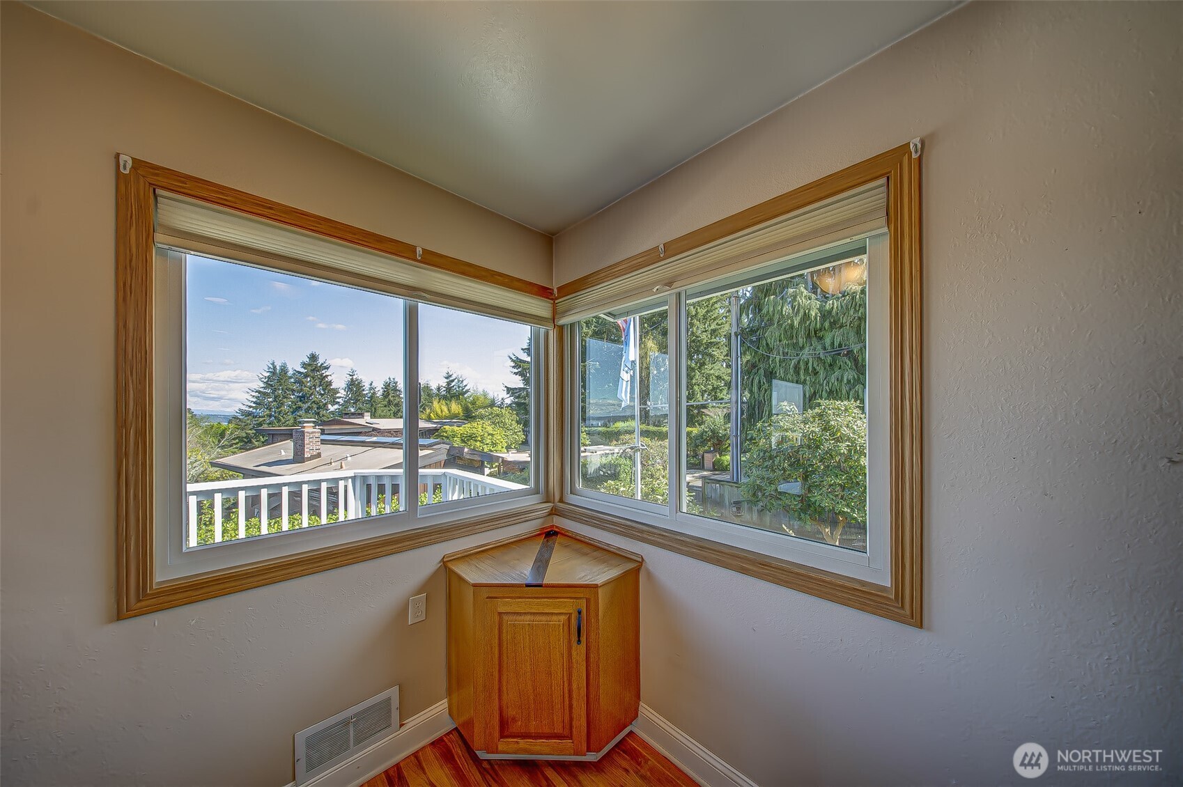 6404 N Five Views Road Property Photo 11