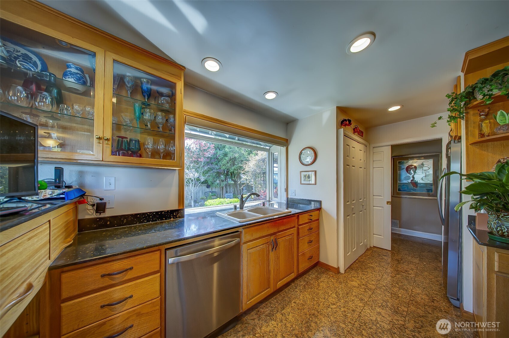 6404 N Five Views Road Property Photo 17