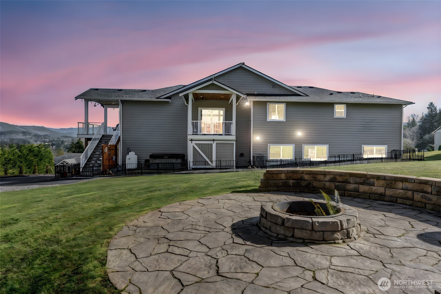 18514 114th Drive Property Photo 2