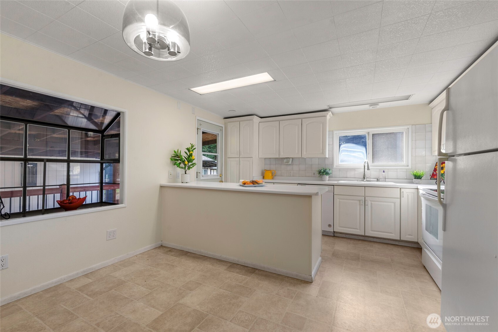 11533 Fleetwood Court Property Photo 8