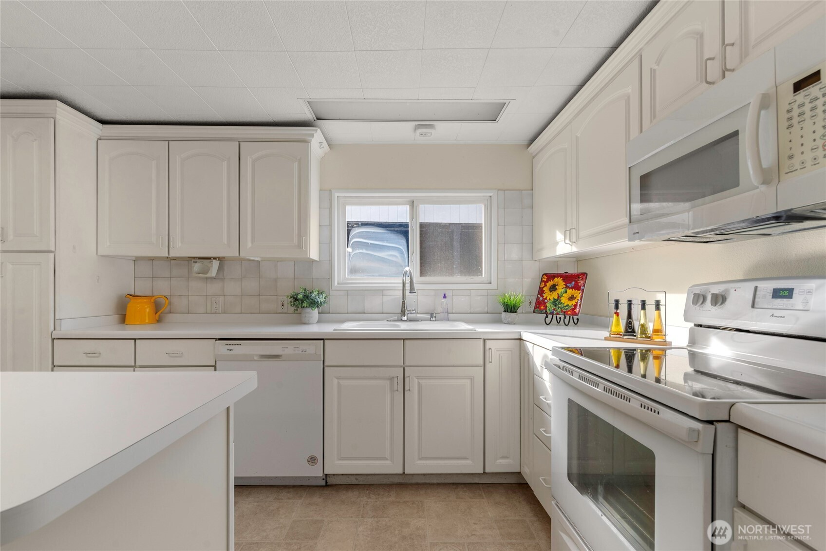 11533 Fleetwood Court Property Photo 10
