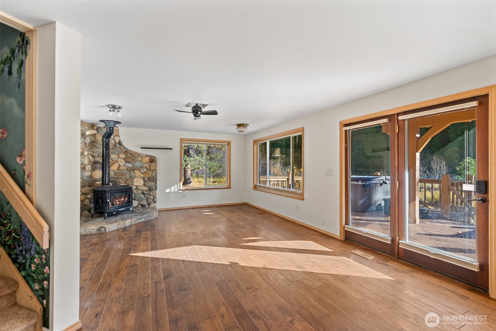 12290 Meacham Road Property Photo 11