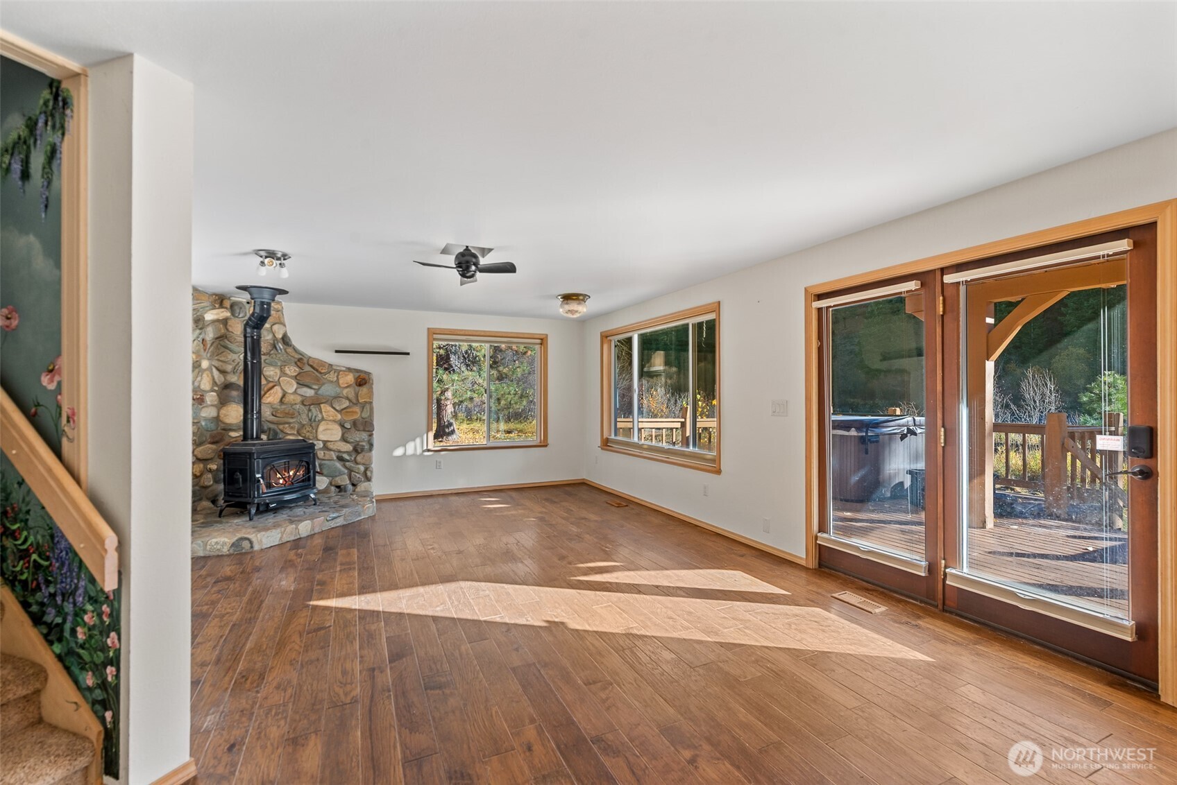 12290 Meacham Road Property Photo 13