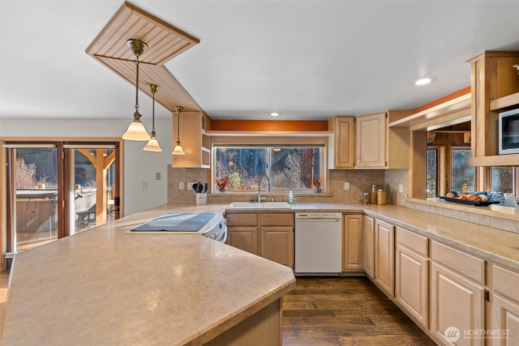 12290 Meacham Road Property Photo 14