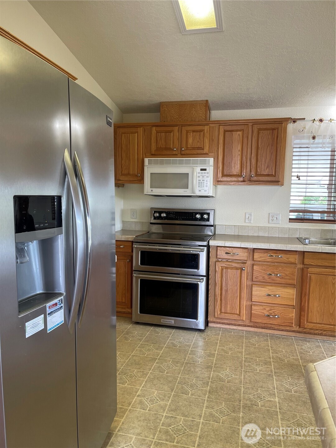 1785 Douglas Road 60 Property Photo 6