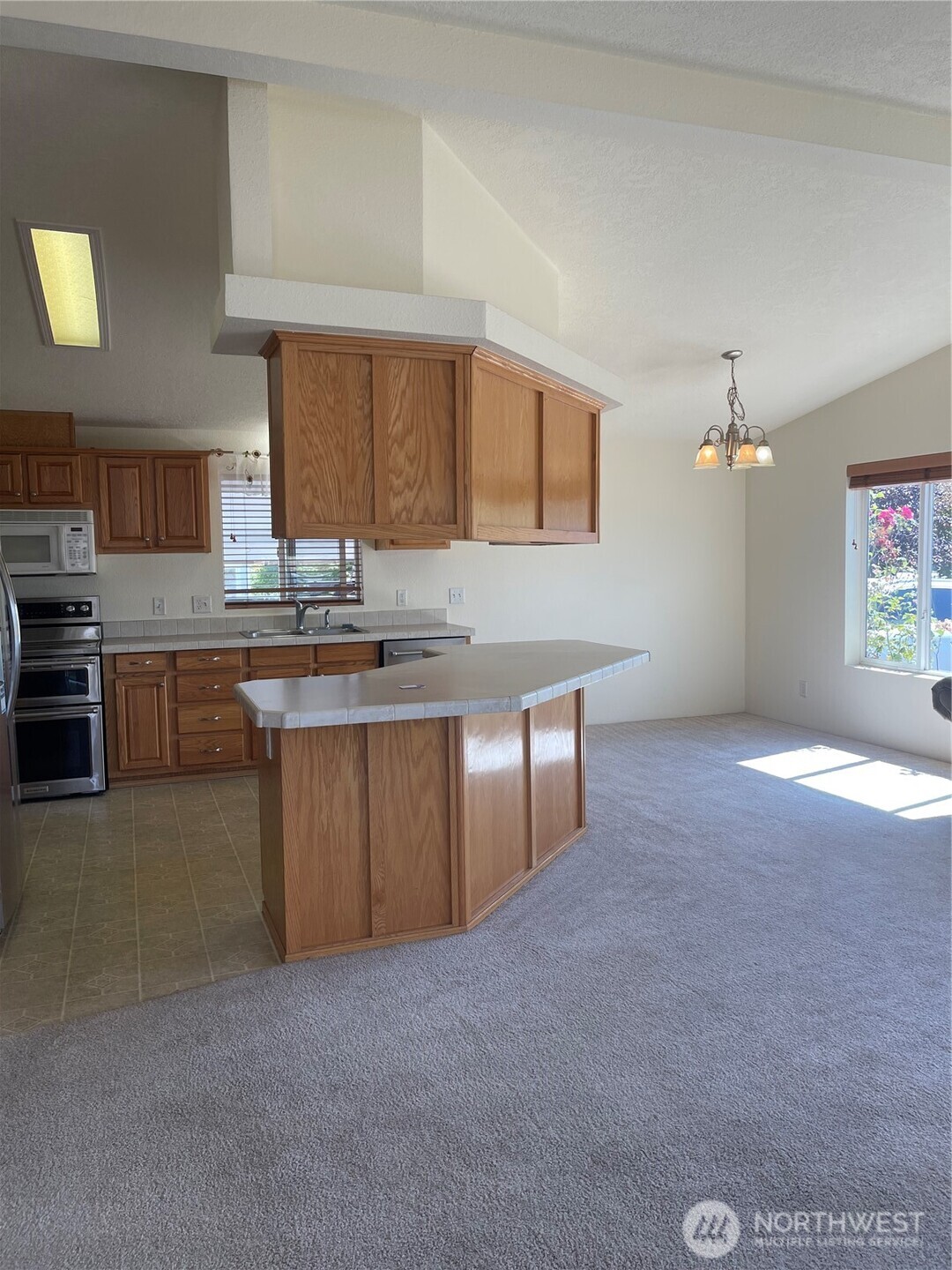1785 Douglas Road 60 Property Photo 9