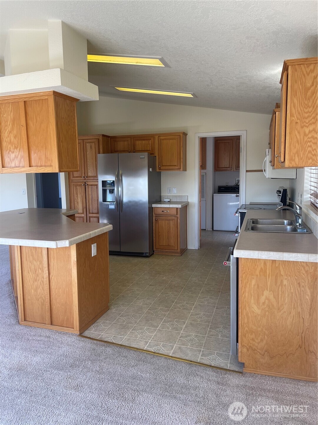 1785 Douglas Road 60 Property Photo 11